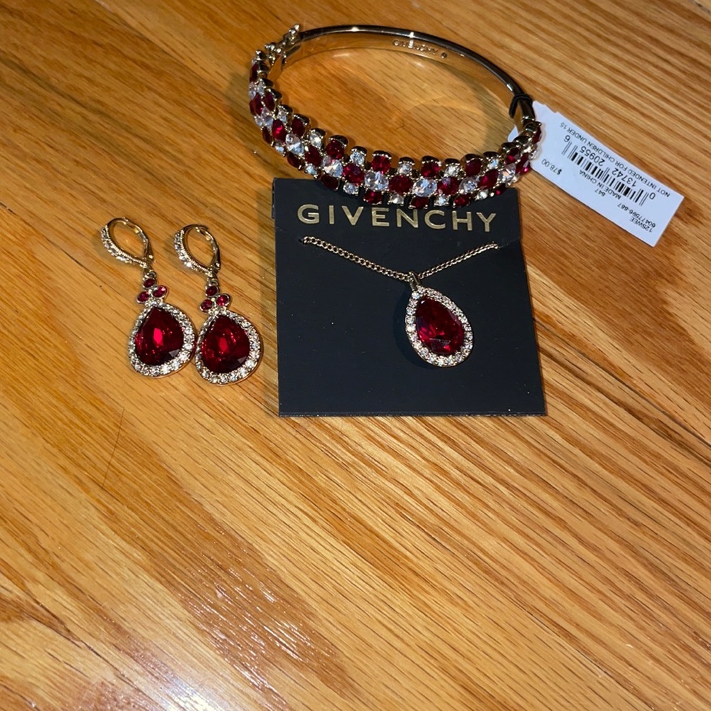 Givenchy Jewelry set